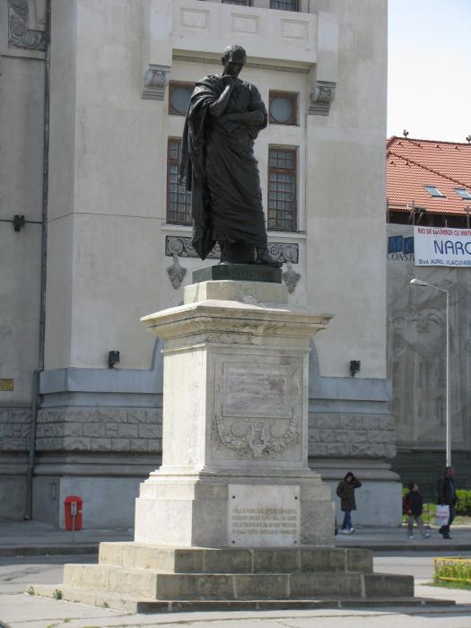 Statuia lui Ovidiu - Piaţa Ovidiu, municipiul CONSTANTA, judetul Constanta