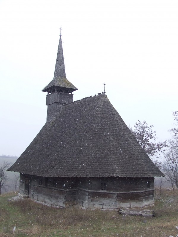 Biserica de lemn "Sf. Gheorghe" - 263 A, sat HOTAR; comuna TETCHEA, judetul Bihor