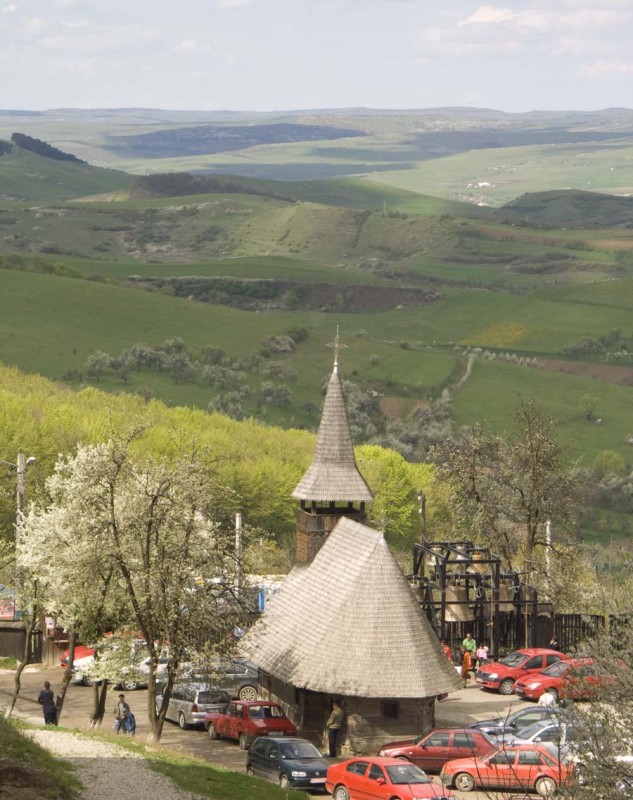 Biserica de lemn "Adormirea Maicii Domnului" - 253, sat NICULA; comuna FIZESU GHERLII, judetul Cluj