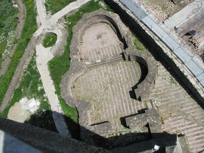 Ruine biserica paraclis - Calea Domnească 181, municipiul TARGOVISTE, judetul Dambovita