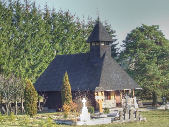 Biserica de lemn a fostei manastiri "Paraul Doamnei"- Moglanesti - Str. Verii 19, municipiul TOPLITA, judetul Harghita