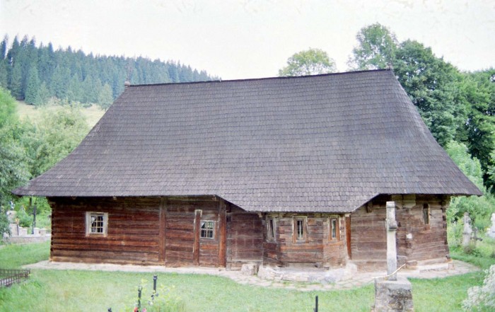 Biserica de lemn "Intrarea in Biserica" - , sat PUTNA; comuna PUTNA, judetul Suceava