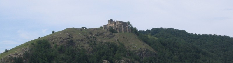 Cetatea Soimos (ruine) - Cartier Şoimoş; dealul "Cioaca Tăutului", la 2 km NE de Lipova, oras LIPOVA, judetul Arad