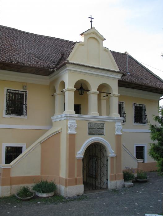 Fosta scoala romaneasca, azi muzeu - Piaţa Unirii 2, municipiul BRASOV, judetul Brasov