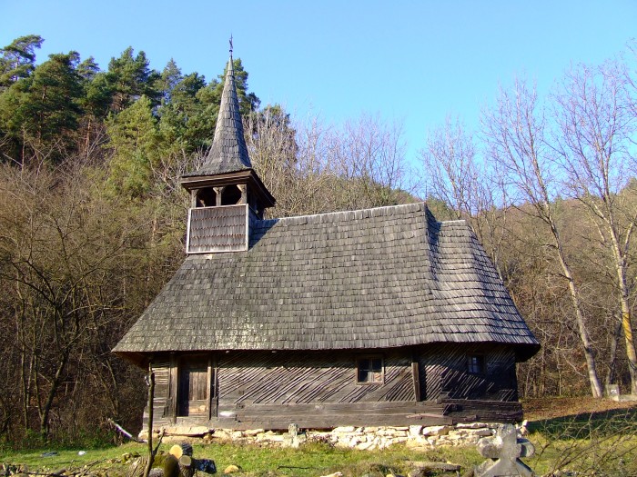 Biserica de lemn "Adormirea Maicii Domnului" - Str. Iancu Avram 114A, sat ILEANDA; comuna ILEANDA, judetul Salaj