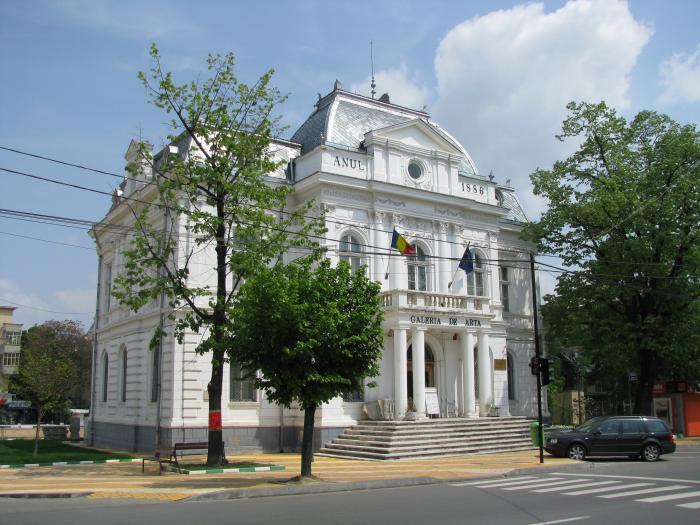 Primaria veche, azi Muzeul de Arta - Bd. Republicii 33, municipiul PITESTI, judetul Arges
