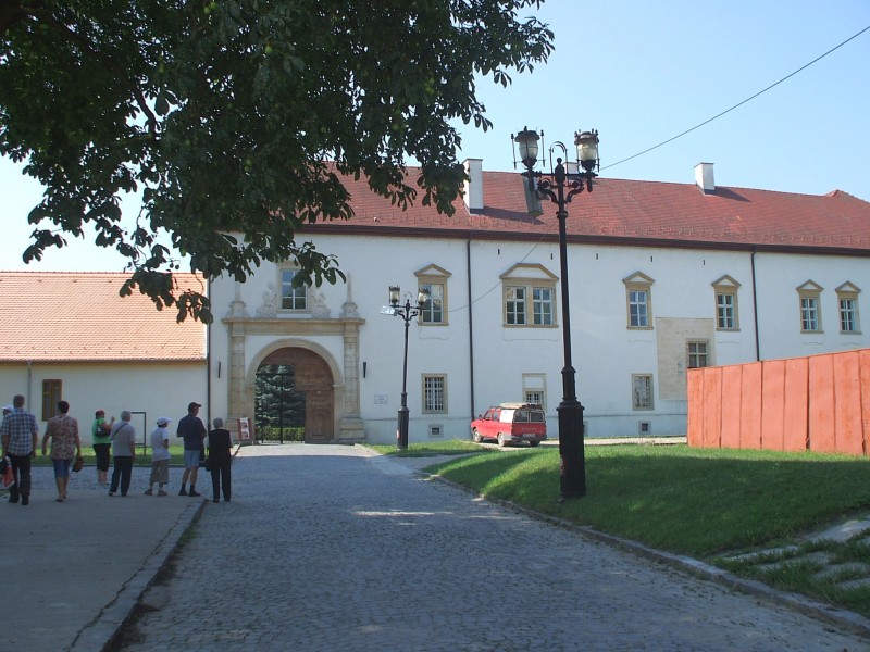 Palatul Episcopiei romano-catolice, azi sediul Arhiescopiei romano-catolice - Str. Mihai Viteazul 21, municipiul ALBA IULIA, judetul Alba