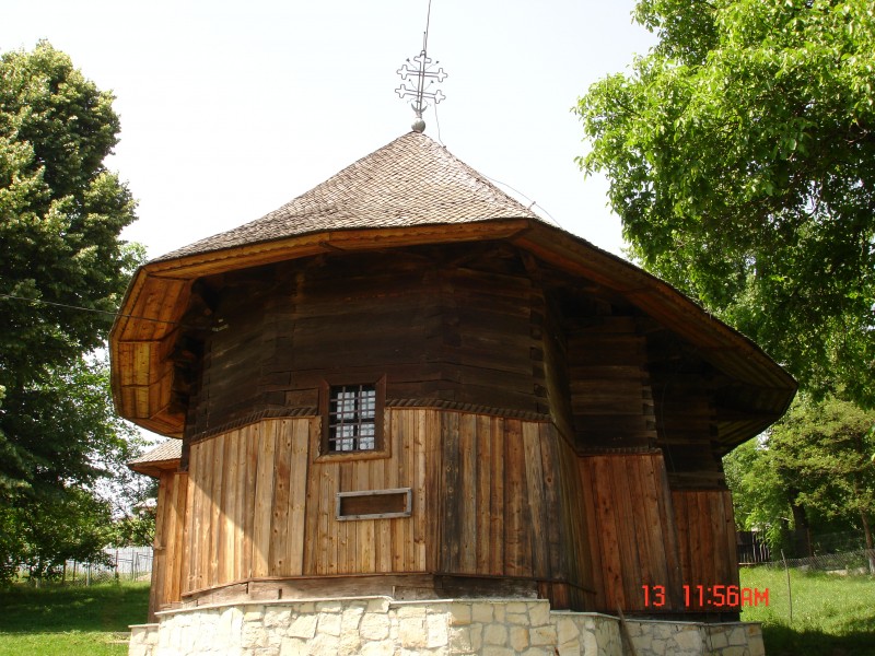 Biserica de lemn "Sf. Voievozi" - Merisor - , sat SCORTENI; comuna SCORTENI, judetul Bacau