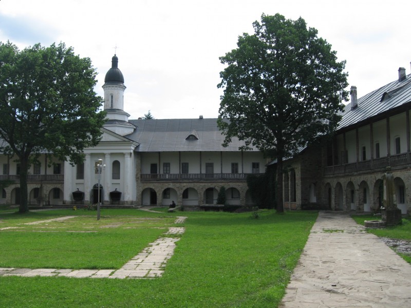 Biserica "Sf. Gheorghe" (E) - Str. Arh. Chiriac Nicolau 40, sat MANASTIREA NEAMT; comuna VANATORI-NEAMT, judetul Neamt
