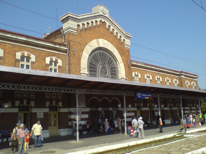 Gara Noua - Piaţa Gării 1, municipiul RAMNICU SARAT, judetul Buzau