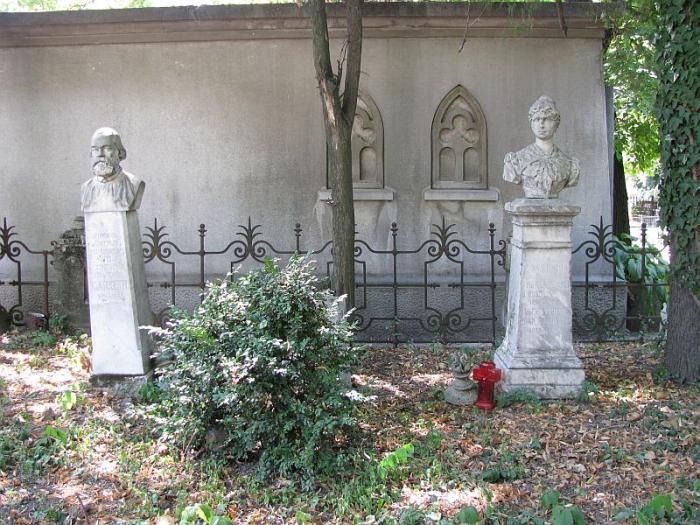 Monumentul funerar C. A. Rosetti si Eliza Rosetti - Calea Şerban Vodă 249 sector 4 Cimitirul Bellu, fig. 30-31, municipiul BUCURESTI