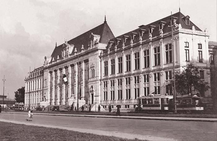 Palatul Justitiei - Splaiul Independenţei 5 sector 4, municipiul BUCURESTI