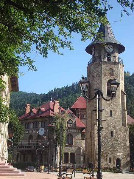 Turn clopotnita - Piaţa Libertăţii 2, municipiul PIATRA NEAMT, judetul Neamt