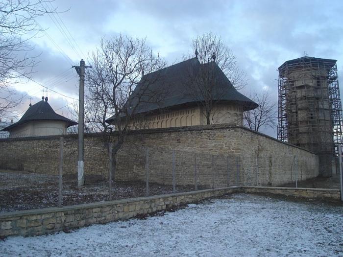Manastirea Dobrovat - , sat DOBROVAT; comuna DOBROVAT, judetul Iasi