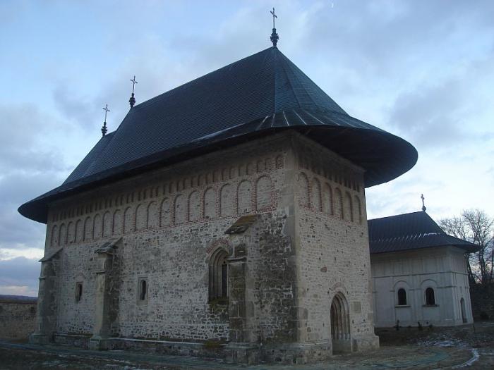 Biserica "Pogorarea Sf. Duh" - , sat DOBROVAT; comuna DOBROVAT, judetul Iasi
