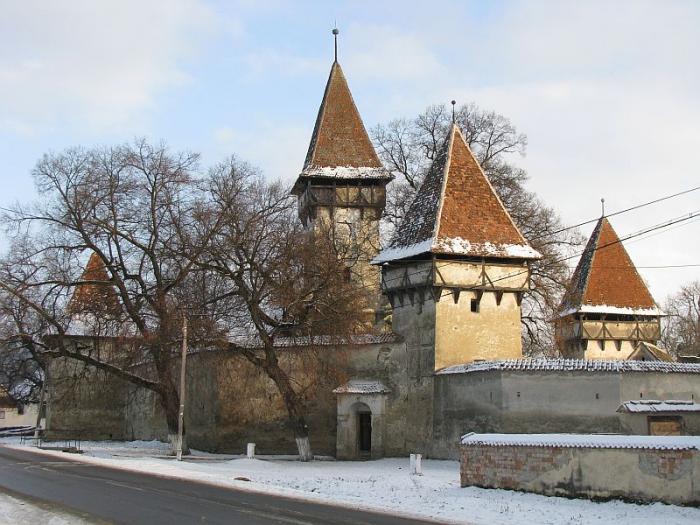 Ansamblul bisericii evanghelice fortificate - 103, sat CINCSOR; comuna VOILA, judetul Brasov